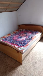 Кровать