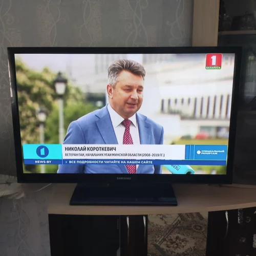 Телевизор Samsung 43"