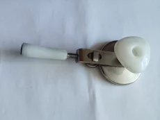 Машинка для закатки крышек стеклянных банок