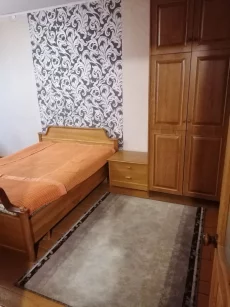 2 комнатная квартира с мебелью и бытовой техникой 450 рублей