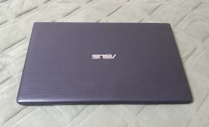 Ноутбук Asus