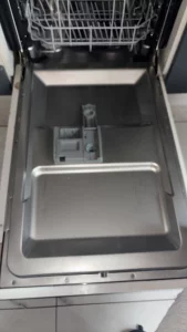 Посудомоечную машину Haier HDWE10-292RU. 550рублей