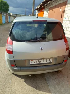 Рено Сценик