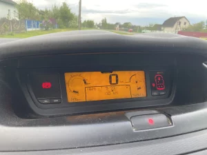 Семейный автомобиль