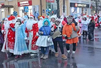 Новогоднее сказочное шествие по улицам Бобруйска. Фоторепортаж BOBR.BY