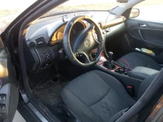 Mercedes Benz C200 2.0 6-МКПП 2002 г/в