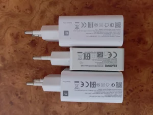 Зарядное устройство для телефона