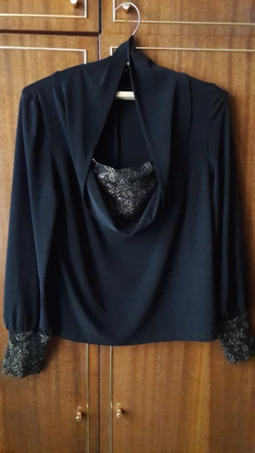 Блузку женск. р50