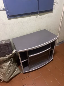 Тумбочка