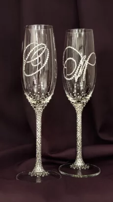 Бокалы инкрустированные стразами