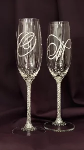 Бокалы инкрустированные стразами