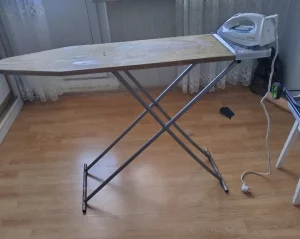 Диван, два пуфика, гладильная доска, полочки