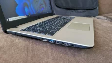Ноутбук ASUS в состоянии нового
