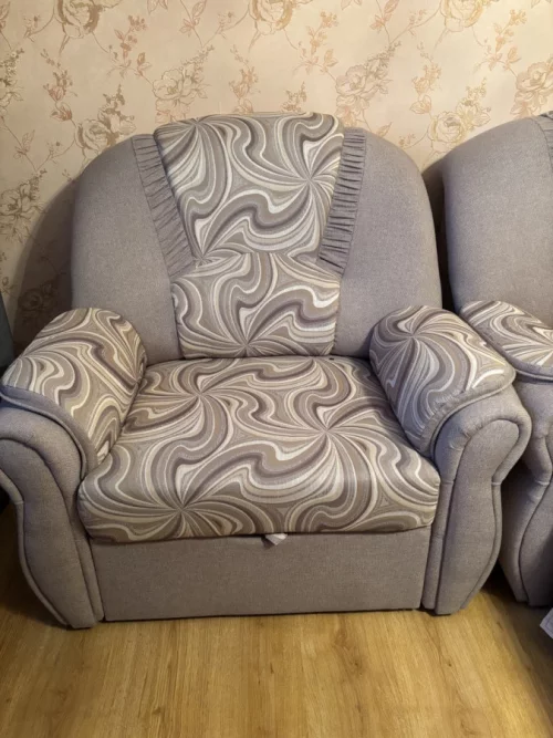 Угловой диван и кресло