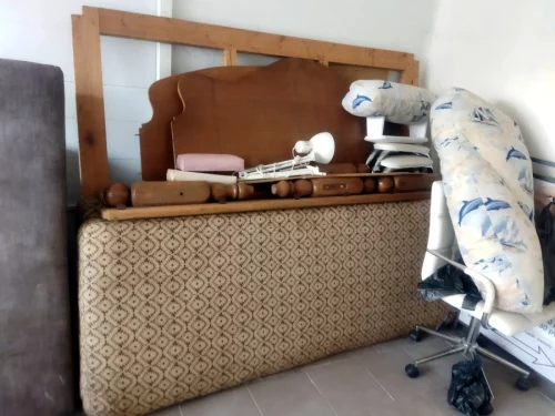 Кровать.Дуб.Два матраса.Ручная работа. 150 б.р