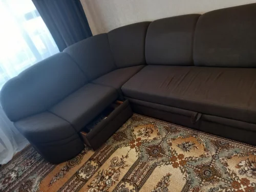 Диван-кровать б/у размером 2×3, 5 м