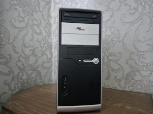Системный блок 4 ядра 4 Гб оперативки + SSD + GT 610 на 1 гб - 100 руб