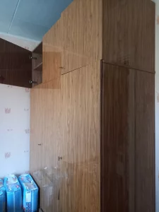 Шкаф трехстворчатый с антресолями