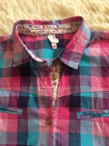 Рубашка для девочки - 100 % хлопок - 4 руб