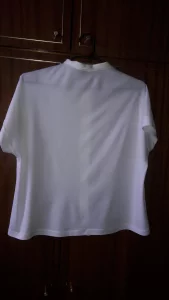 Блузку женскую