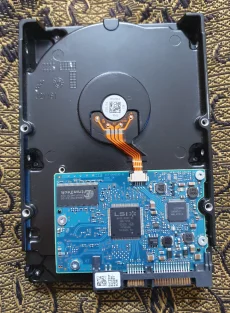 Жесткий диск 1000Гб