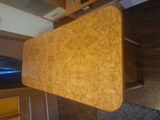 Стол кухонный