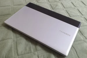 Ноутбук Samsung RV515