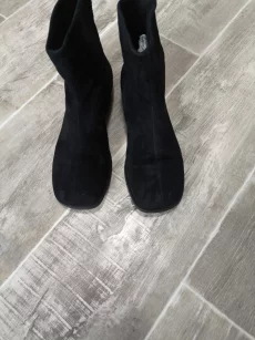 Продам ботинки женские размер 41