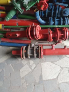 Трубы, задвижки, монометры