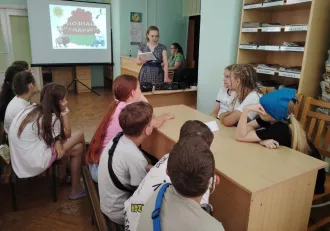 Юные воспитанники бобруйского лагеря «Пируэт» посетили библиотеку имени Е. Полоцкой