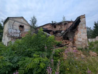 У самого старого здания Бобруйска обвалилась стена и частично крыша