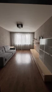 Трехкомнатная квартира с отличным современным ремонтом