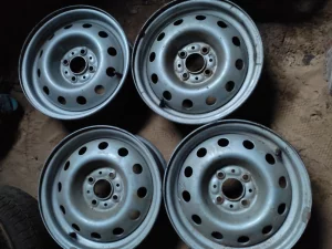 Диски р-14 с колпаками