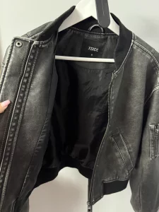 Кожаная курточка