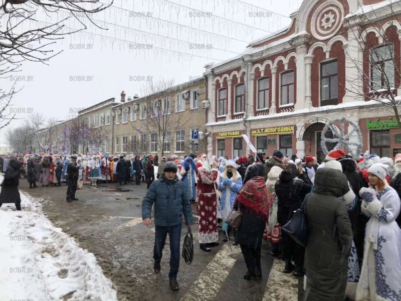 Шествие дедов Морозов