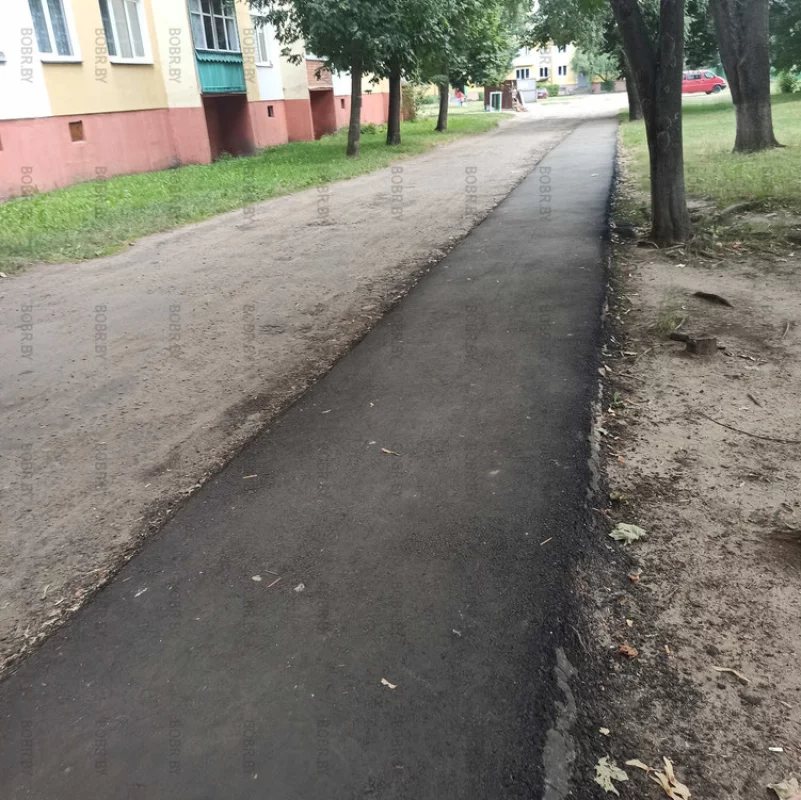 Вот такие классные тротуары есть во дворах по ул. Минской дом 93.