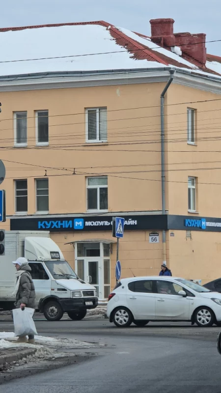 Наконец-то кто то взял в аренду помещение на Октябрьской, что простаивало 5 лет....