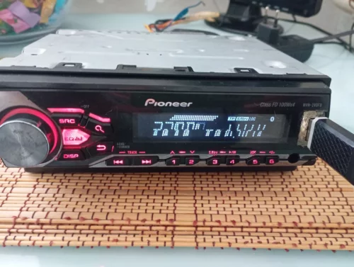 Магнитола pioneer с красной подсветкой 50 руб