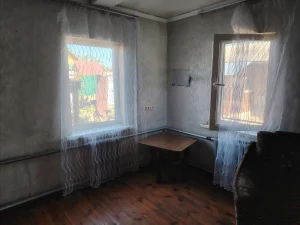 Жилой бревенчатый ухоженный дом Бобруйск, улица Бумажкова