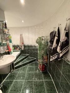 Двухуровневая квартира с мебелью и техникой