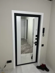 Установка, монтаж межкомнатных и входных дверей