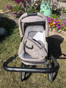 Отдам коляску 2в1