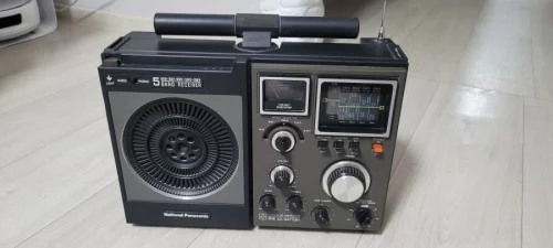 Радиоприёмник National Panasonic R-1170B