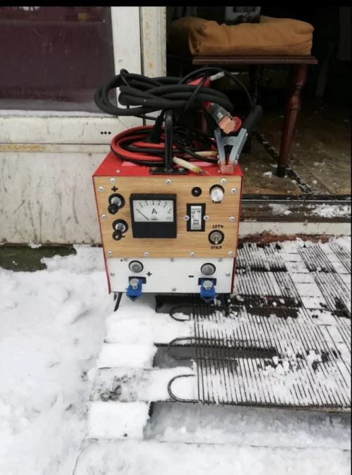 Зарядное пусковое