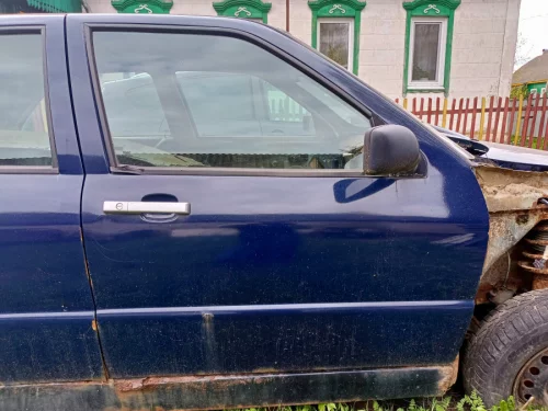 Продам двери на Сеат Толедо 1