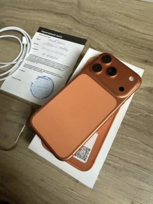 Iphone 17 pro 256gb оранжевый - 2900руб
