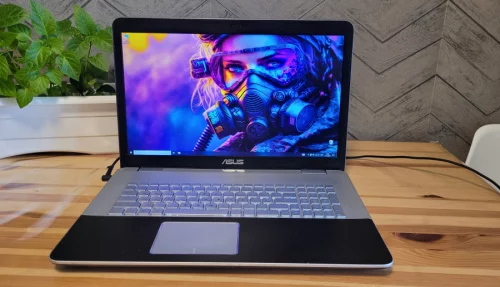 Ноутбук ASUS