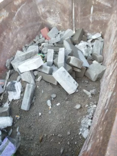 Бой бетонных изделий