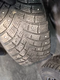 Зимние шипованные шины на дисках R15 195/65