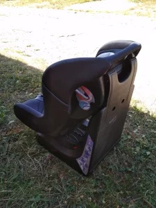 Автомобильное кресло Chicco 9-18 кг